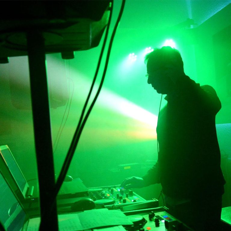 dj-galerie-3-holger-licht-gruen